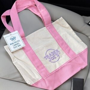 NWT VIRAL SOLD OUT TRADER JOES MINI TOTE CANVAS BAG PINK PURPLE SPRING 2026